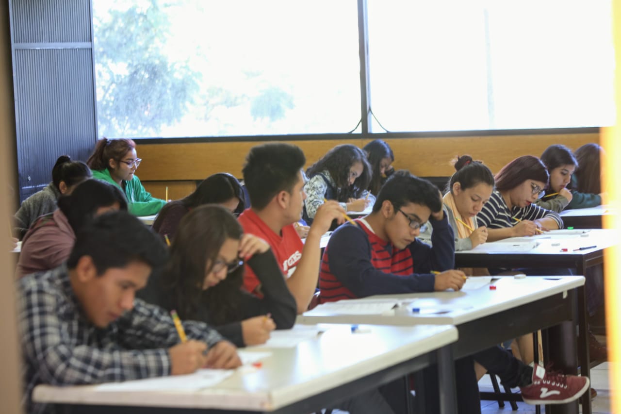 Aplicación de examen de admisión en la unidad de Zacatenco (Foto: Juan Carlos Bautista)
