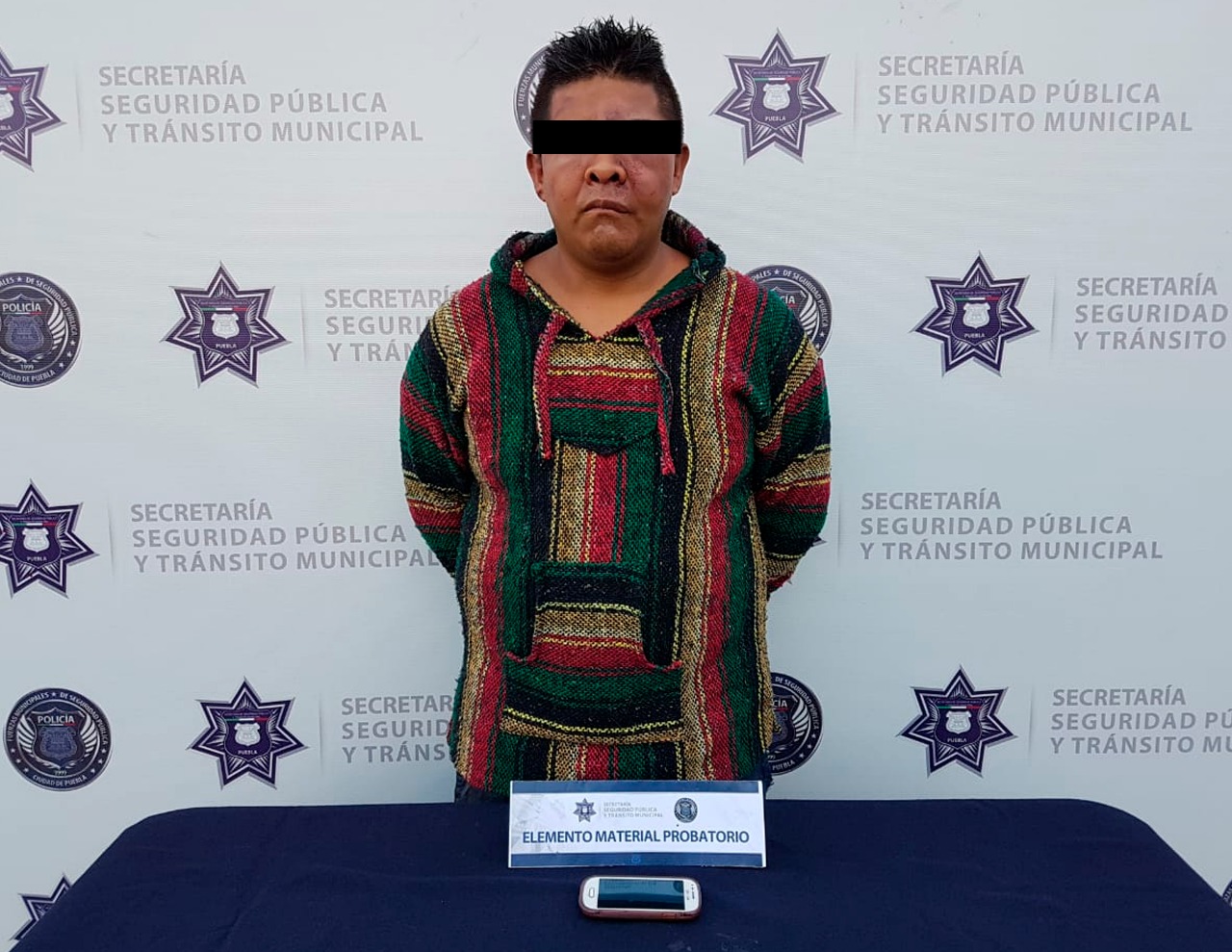 Uno de los asaltantes fue aprehendido luego de arrebatar un teléfono celular a un ciudadano (Especial)