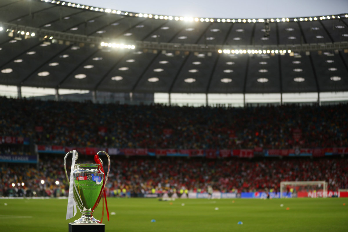 El título de la Champions League en el Estadio Olímpico de Kiev (Reuters)