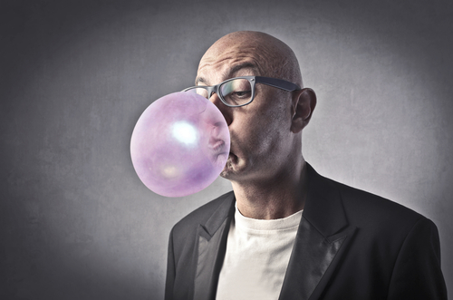¿Masticar chicle ayuda a bajar de peso? Eso dice un estudio…