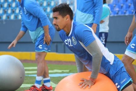 Patricio Araujo encabeza la lista de transferibles del conjunto poblano (Especial).