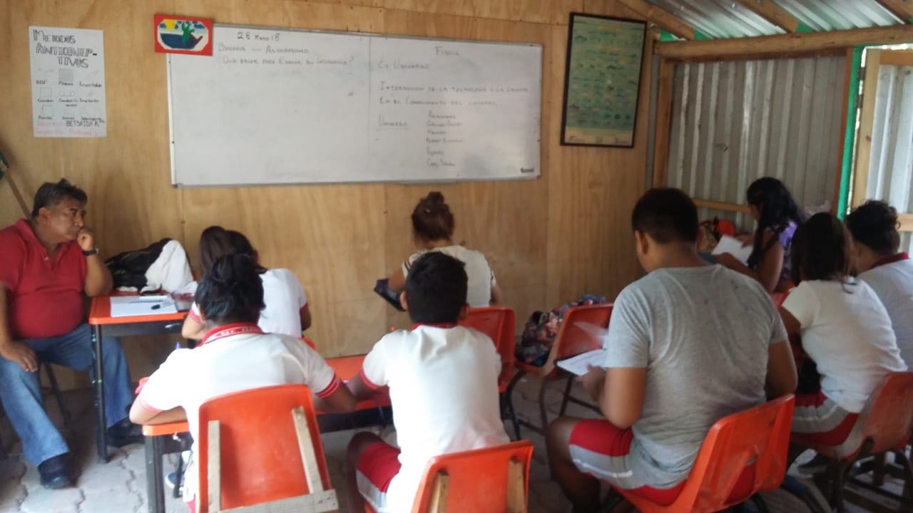 En un recorrido por la región de Valle Central, MILENIO comprobó que la mayoría de escuelas abrió de manera normal. (Óscar Rodríguez)