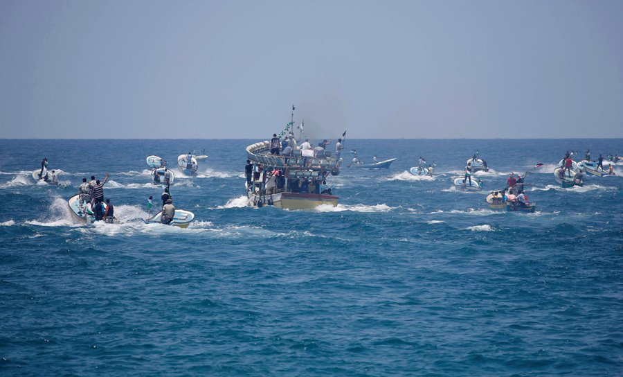 El "Barco de la Libertad" zarpó desde el puerto de Gaza con el objetivo de romper el bloqueo de Israel y Egipto. (Reuters)