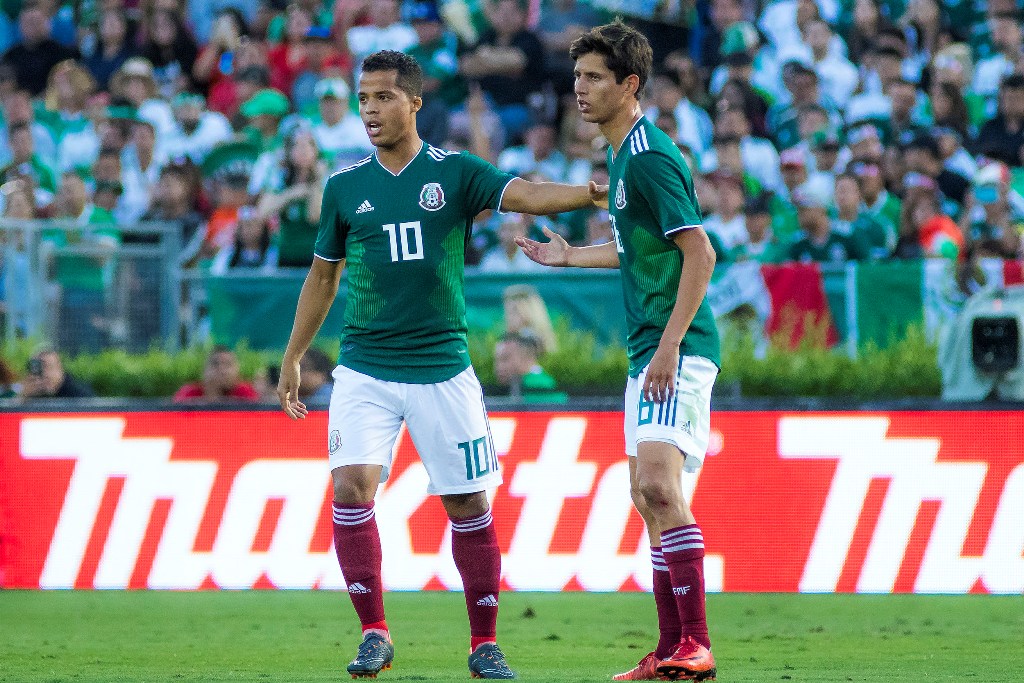 Jürgen Damm (der) sabe que será complicado ir al Mundial (Imago7)