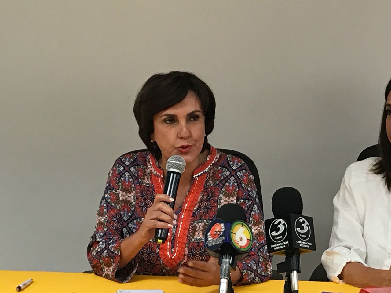 La candidata  estuvo en Saltillo para impartir una plática a mujeres emprendedoras y a jóvenes. (Ana Ponce)