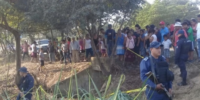 El feto fue encontrado en un canal de aguas negras. (Archivo)