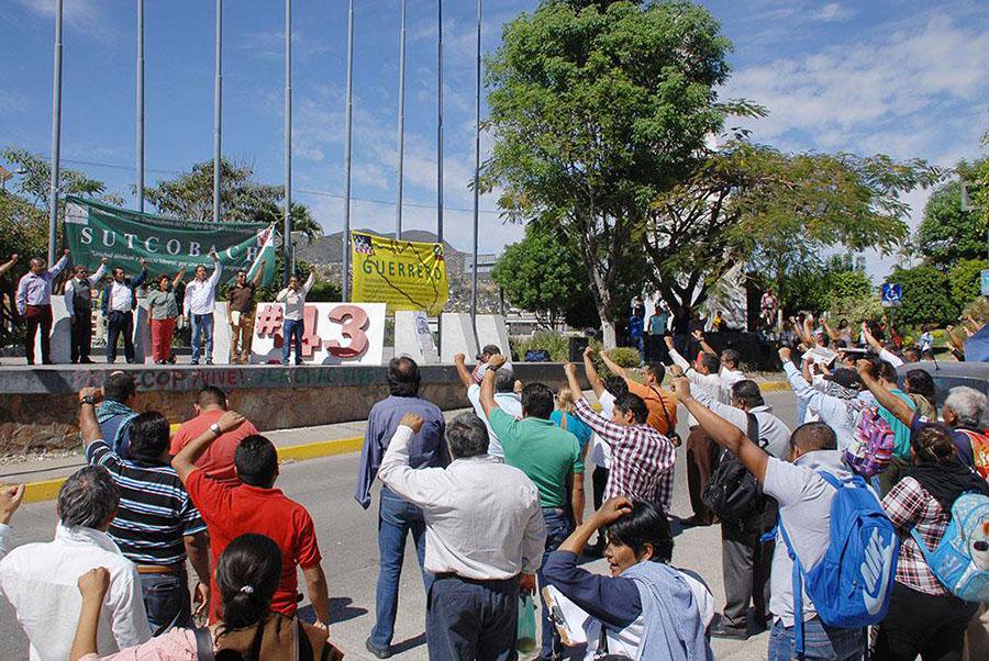 El líder sindical señaló que se sumarán al paro, pese a que el gobierno advirtió que hará descuentos a maestros faltistas. (Archivo)