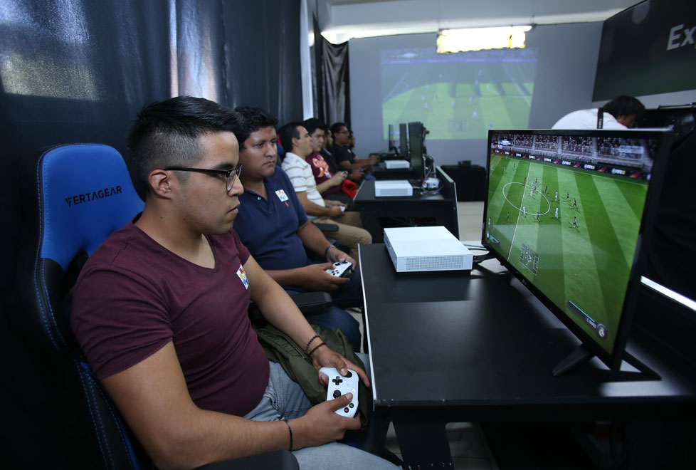 Previo al Foro se llevó a cabo la Experiencia LG con un Torneo de FIFA 18.