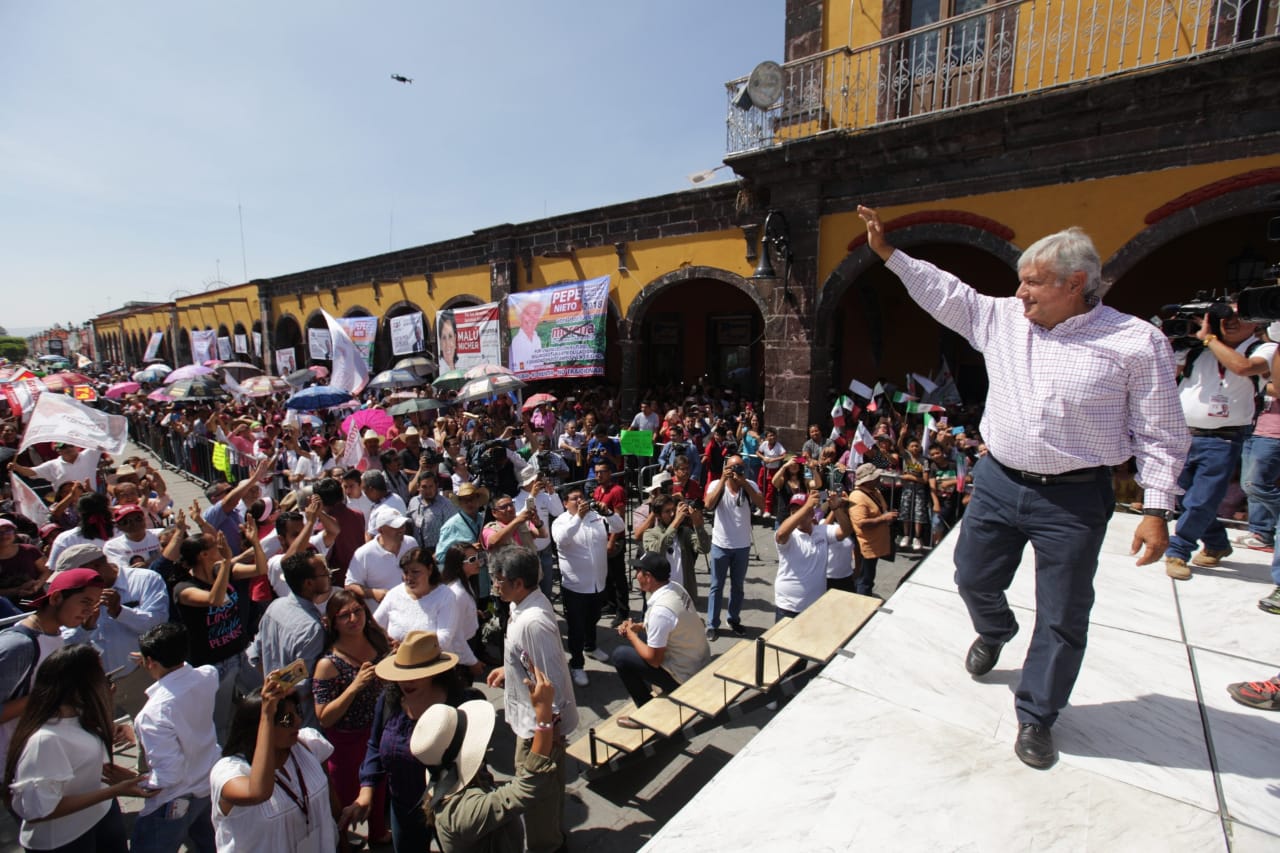 AMLO tuvo otro mitin en Guanajuato, en el que se refirió a Vicente Fox. (Omar Franco)
