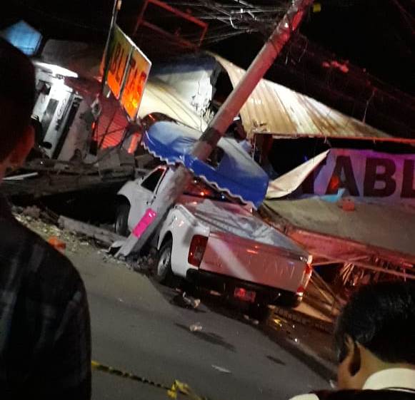 Choque contra puesto de tacos provoca muerte de una mujer (Cortesía)