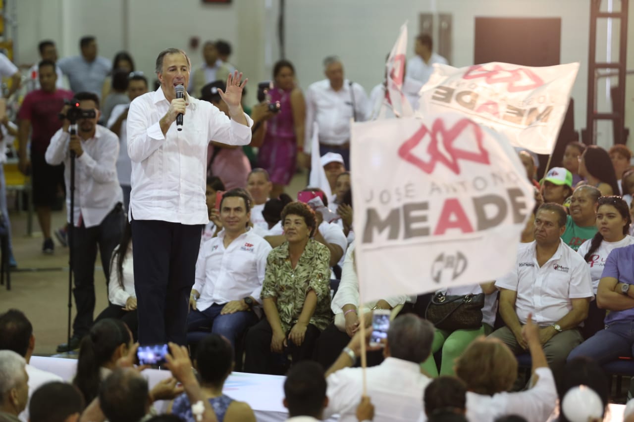José Antonio Meade durante su acto de campaña en Puerto Vallarta/Jorge González
