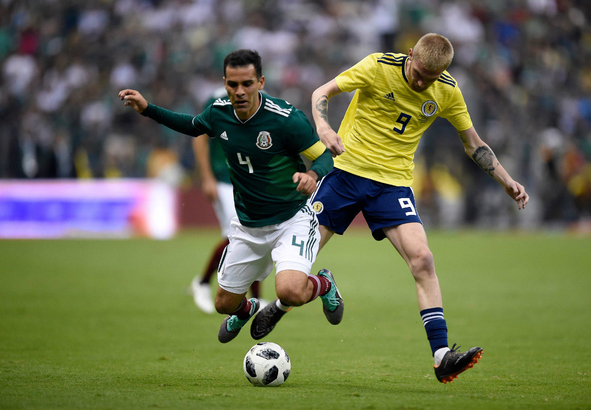 Rafael Márquez en su último partido en el Estadio Azteca (AFP)