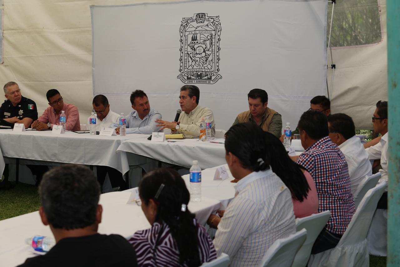 Diódoro Carrasco, sostendrá reuniones de trabajo con los titulares de seguridad pública y gobernación de  Oaxaca y Guerrero. (Especial)