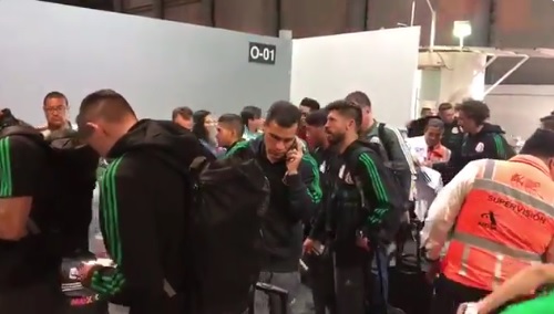 El Tri ya viaja a Dinamarca (TVC Deportes)