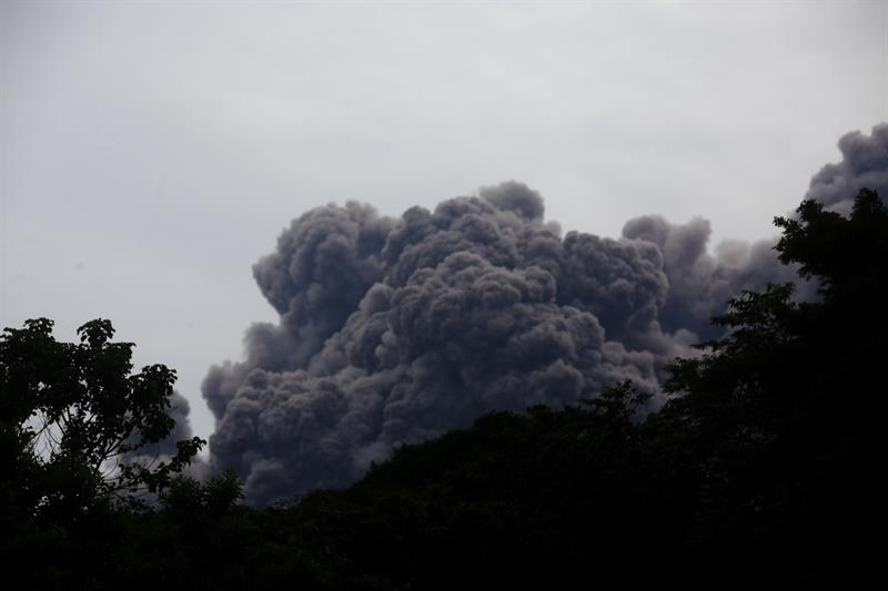 El Volcán de Fuego hizo erupción hoy. (Foto: EFE)