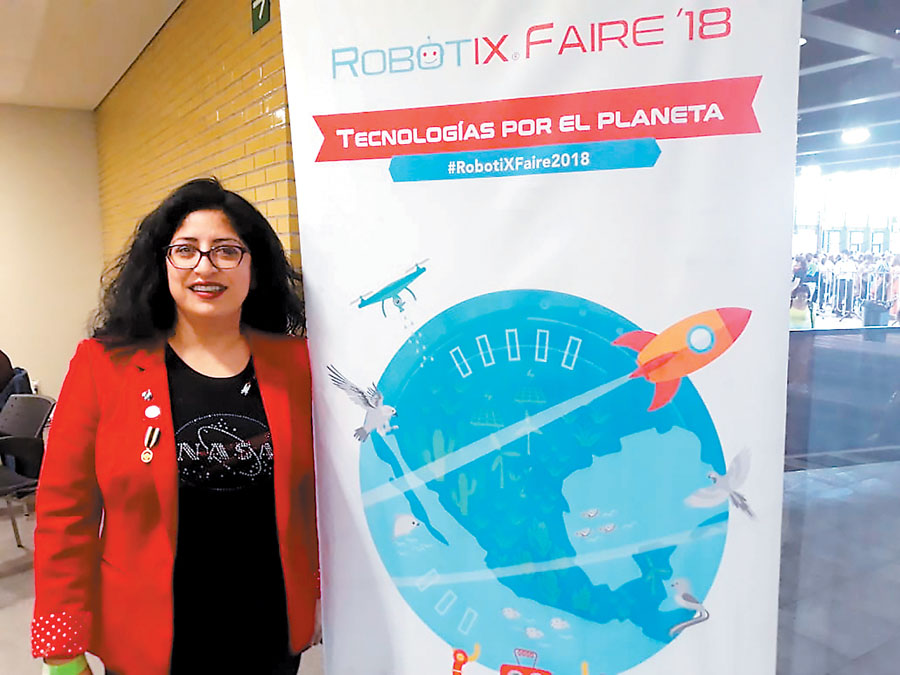 La ingeniera Ali Guarneros en el Centro de Exposiciones y Congresos. (Mónica García Ramírez)