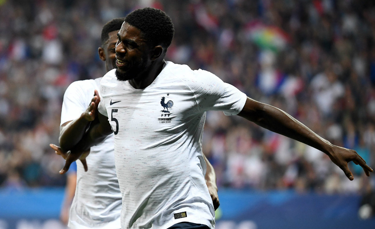 Samuel Umtiti estará vinculado con el Barcelona hasta 2023 (AFP)