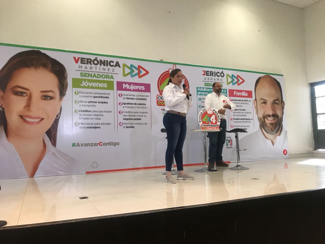Candidatos del PRI al Senador de Coahuila, Verónica Martínez y Jericó Abramo. (Ana Ponce)