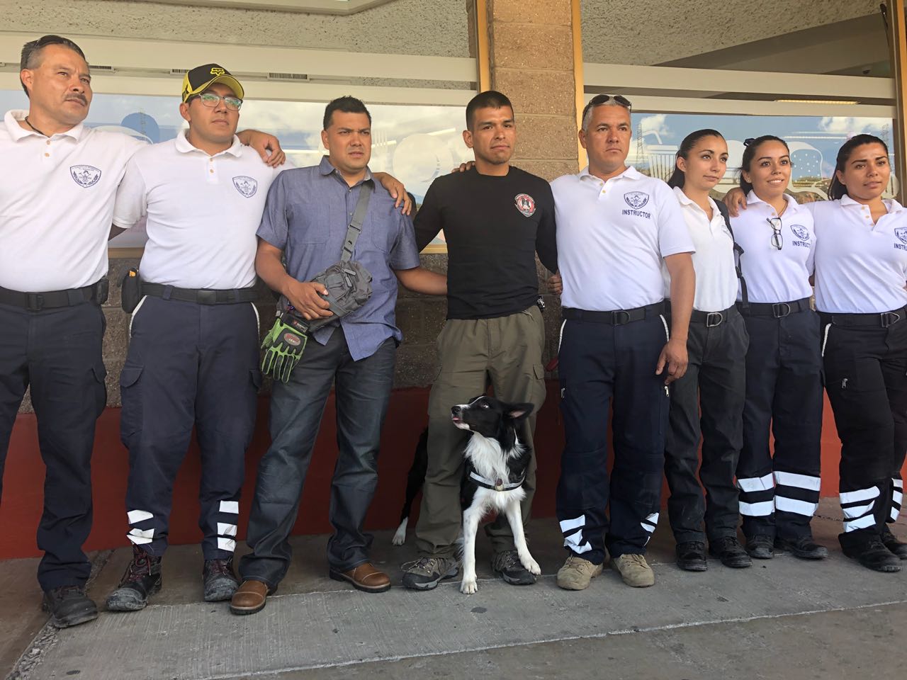 En tanto, el jefe de Bomberos, Óscar Guevara, informó que los seis elementos que participan harán 14 horas de viaje a la zona afectada.