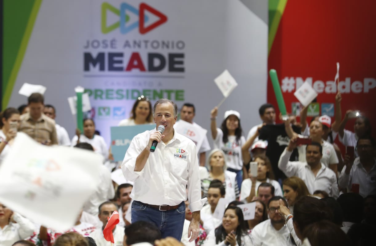 José Antonio Meade aseguró que los maestros que lo apoyan no cierran calles ni participan en bloqueos (Ariana Pérez).