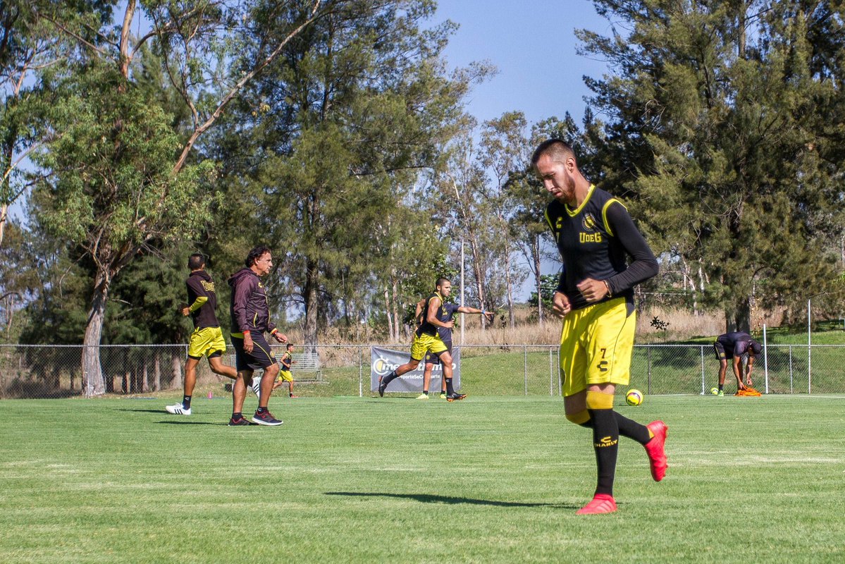 Este lunes Leones Negros comenzaron con su pretemporada. (Cortesía)