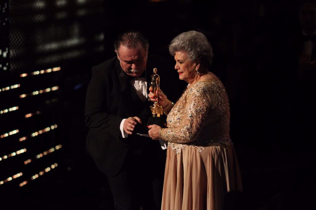 La actriz Queta Lavat se llevó un Ariel de Oro por su trayectoria (Edgar Negrete).