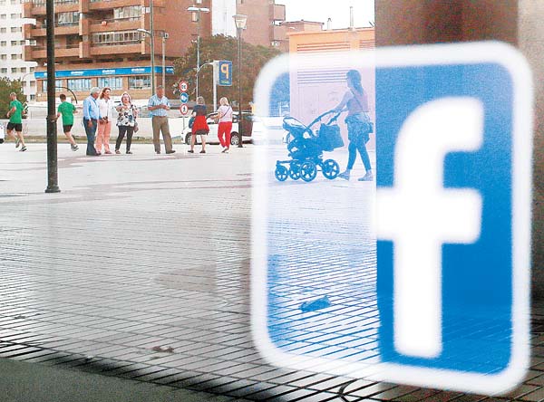 La firma recientemente estuvo bajo el escándalo de facilitar información a Cambridge Analytica.