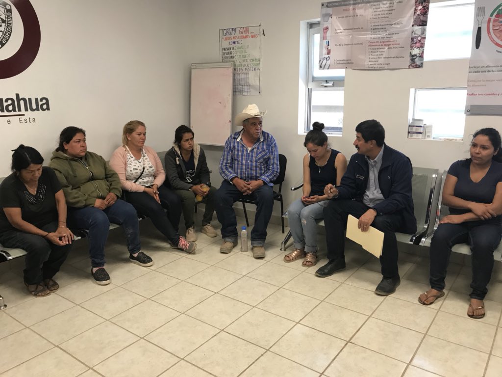 El gobernador se reunió con los familaires de los desaparecidos. (Tomada de @Javier_Corral)