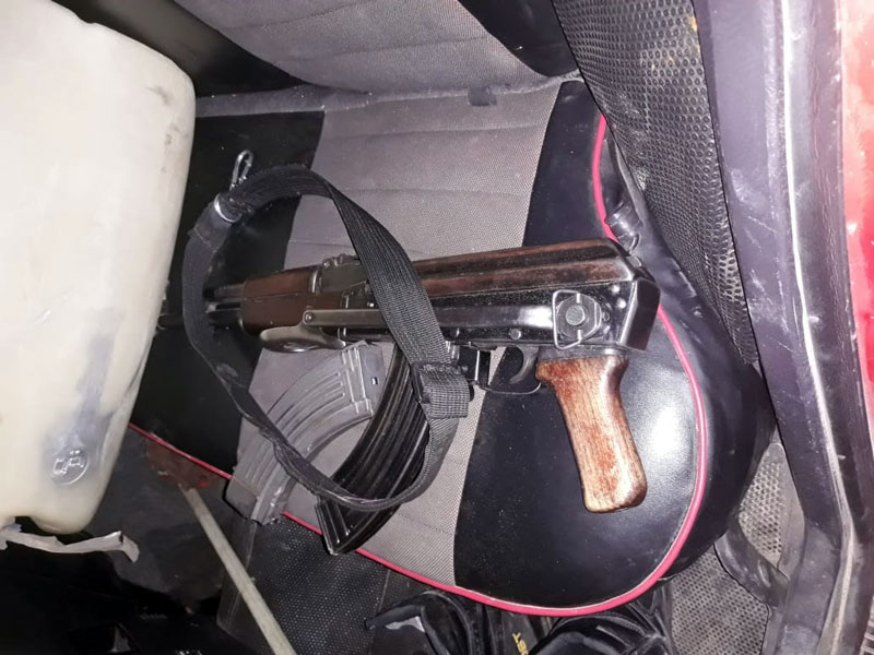 El hombre fue trasladado a oficinas de la Policía Estatal. (Cortesía)
