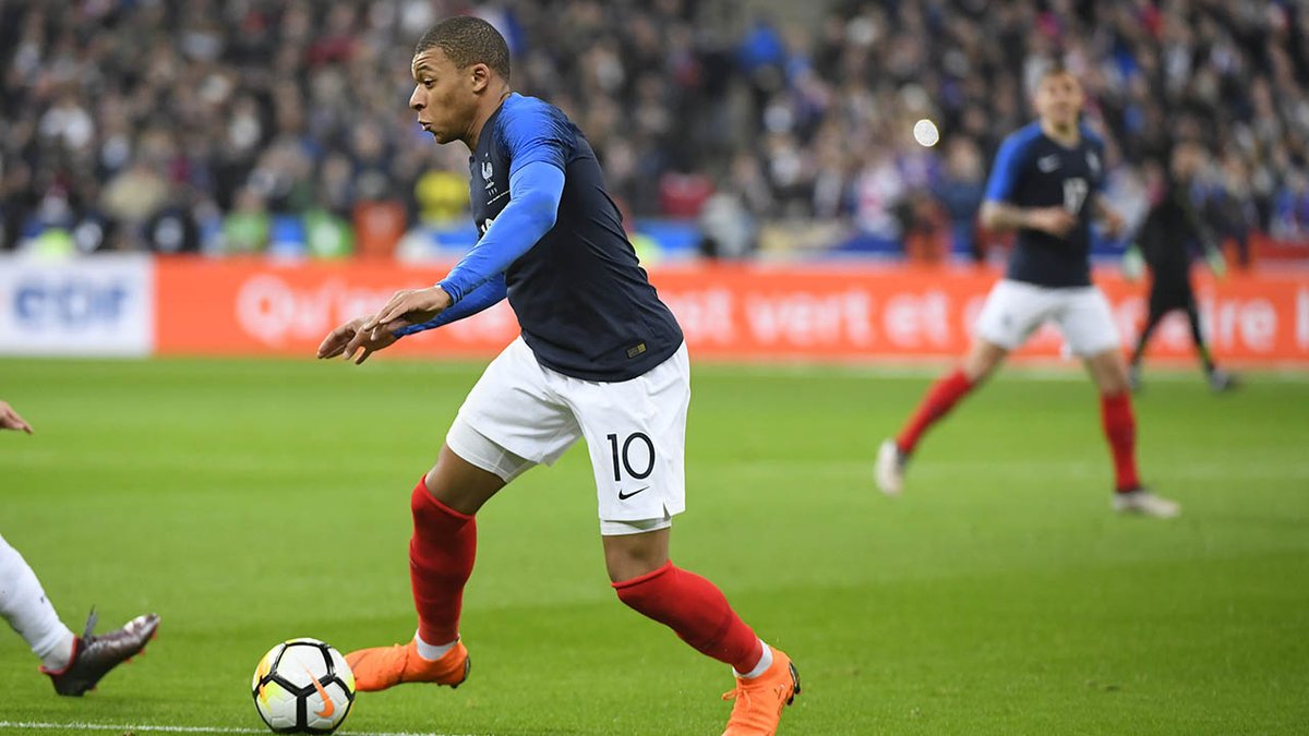 Kylian Mbappé (@equipedefrance)