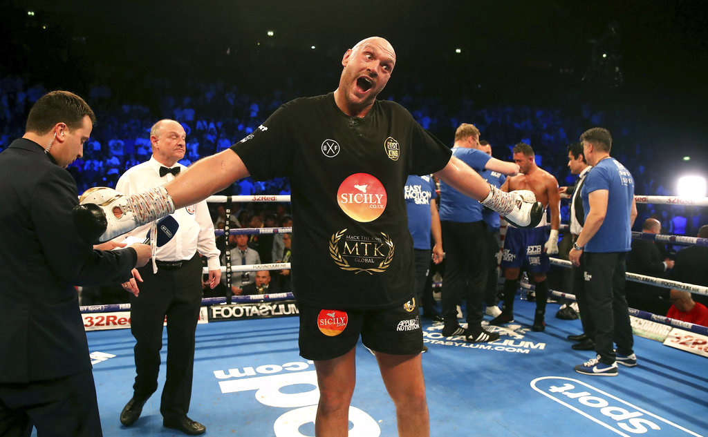 Tyson Fury ganó en su regreso al ring (AP)
