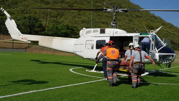 El hombre fue trasladado en un helicóptero del Gobierno del Estado. (Especial)