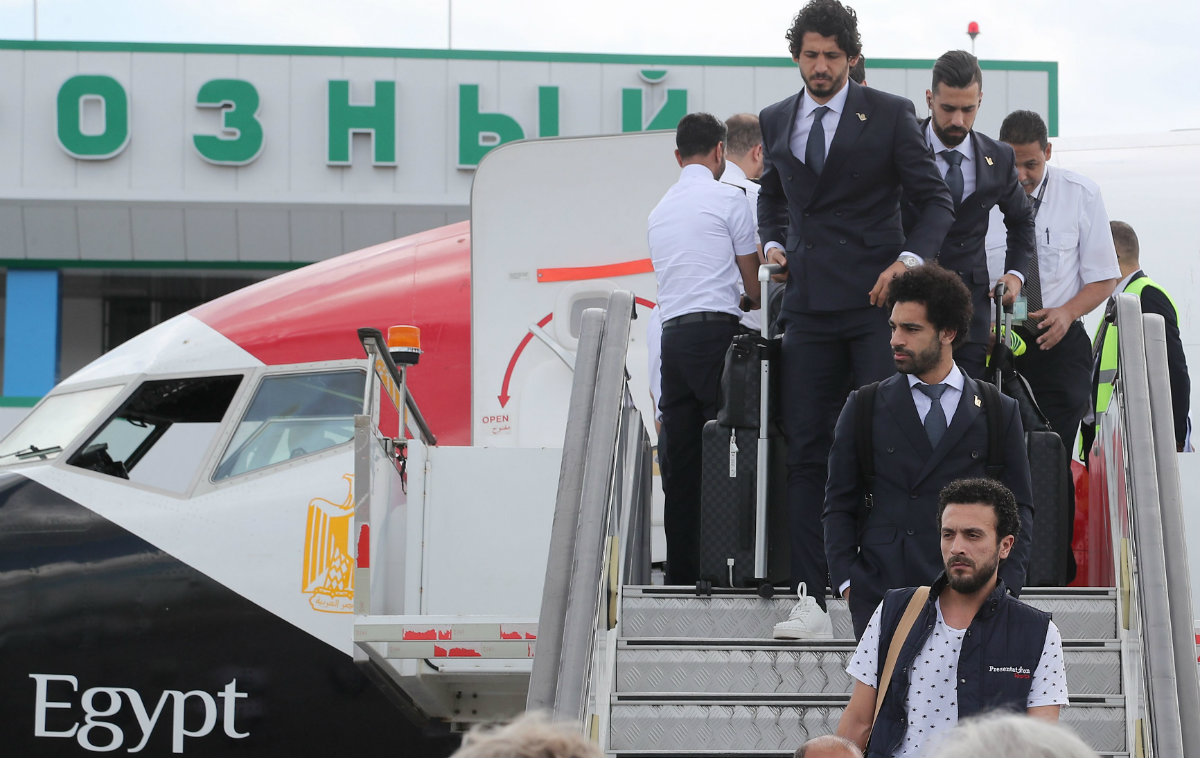 Mohamed Salah y la selección egipcia en su llegada a tierras mundialistas (AFP)