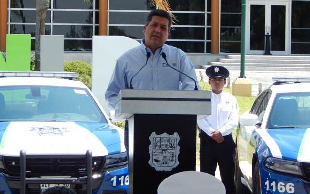 El Gobernador Francisco García Cabeza de Vaca.