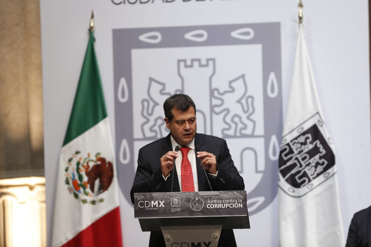 El jefe de Gobierno envió este lunes la iniciativa a la ALDF. (Héctor Téllez)