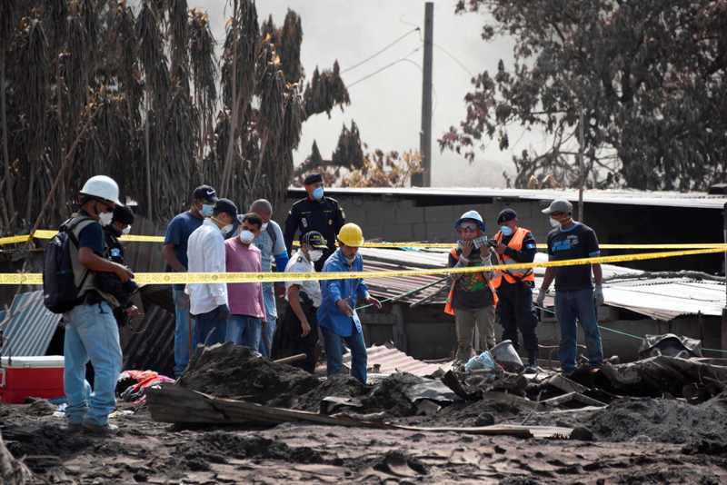 Las labores de rescate siguen este día con muy pocas esperanzas de encontrar más sobrevivientes.