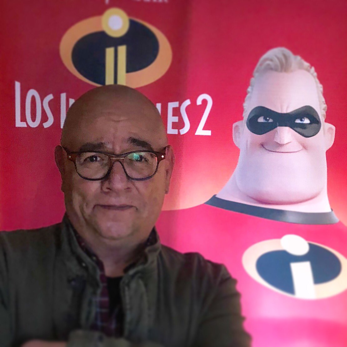 El actor y conductor explicó que no se unirá a la filas de TV Azteca y que tampoco irá al Mundial en Rusia 2018. (Twitter Víctor Trujillo).