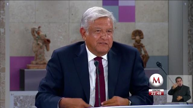 “Acabar con la corrupción que es el cáncer que destruye a México. Se ha demostrado que en donde se acaba la corrupción no hay pobreza”.