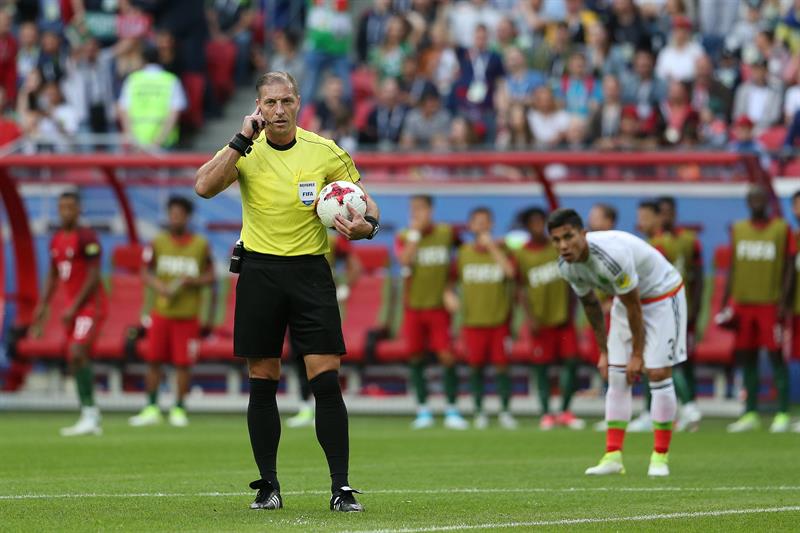 El arbitro argentino, Nestor Pitana, fue el elegido para el partido inaugural del Mundial de Rusia 2018. (EFE)