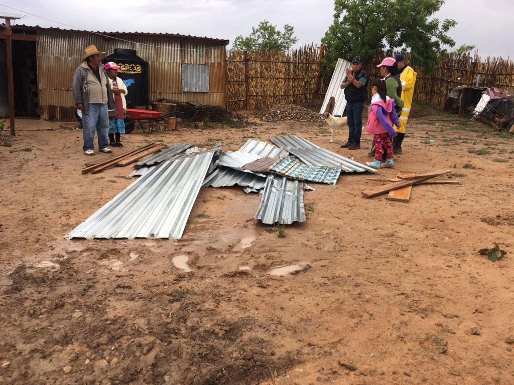 Las lluvias desprendieron los techos de al menos 20 casas. (Óscar Rodríguez)
