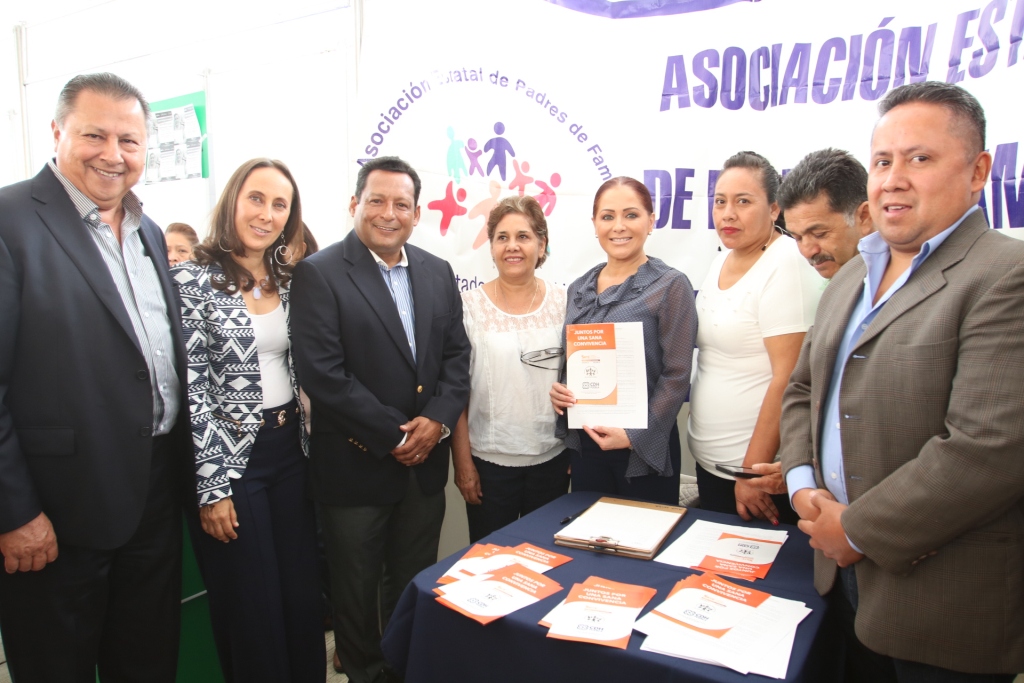 Dinorah López de Gali, Presidenta del patronato del SEDIF, presentó la Estrategia para la Canalización de Casos de Afectación a los Derechos de Niñas,
