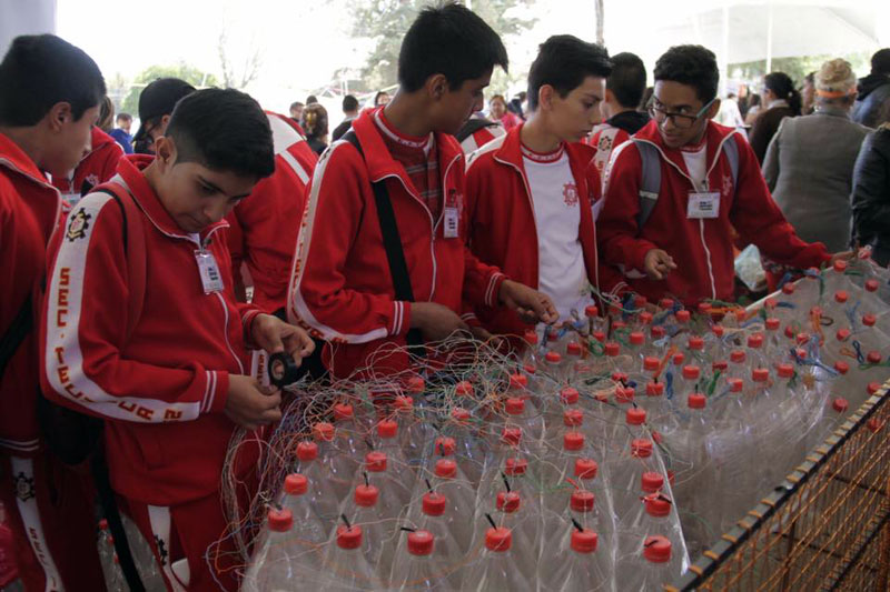 La elaboración y puesta en marcha de estos proyectos impacta indirectamente a estudiantes de los tres grados. (Cortesía)