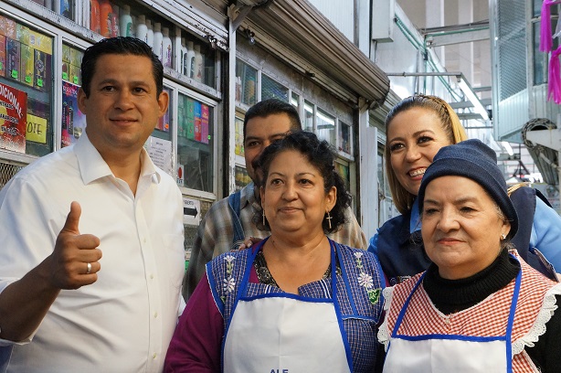 Diego Sinhue se reunirá con sector empresarial. (Foto Jessica de la Cruz)