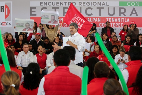 Durante el encuentro político. (Especial)