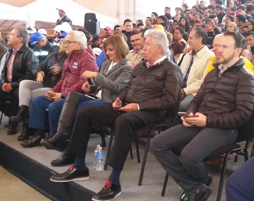 Durante el recorrido por la obra. (Iván Carmona)