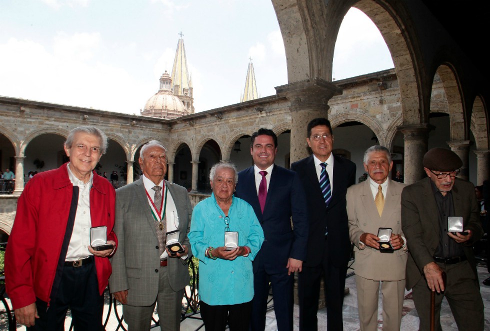 Los galardonados recibieron un reconocimiento y un estímulo económico de 88 mil pesos. (Cortesía)