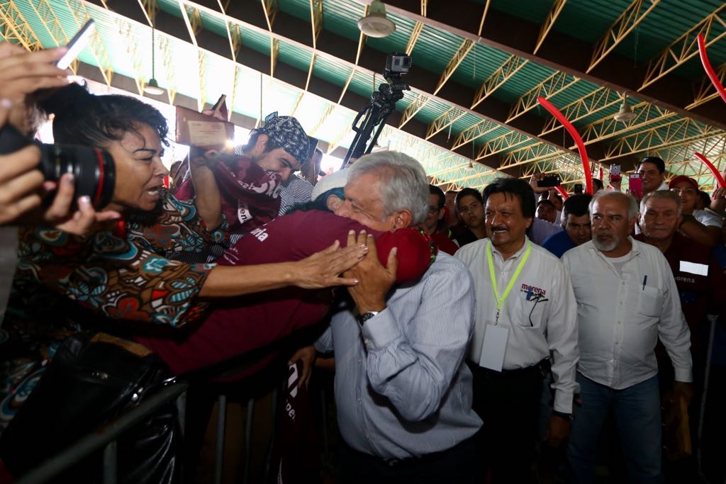 Andrés Manuel López Obrador en Colima. (Jorge Carballo)