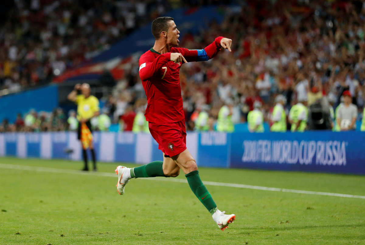 Cristiano Ronaldo puso el empate con un tiro libre (Reuters)