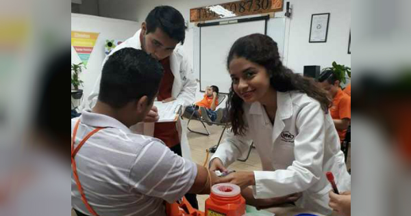 Empleados de empresas de Tampico, donan sangre al hospital Canseco (José Luis Tapia)