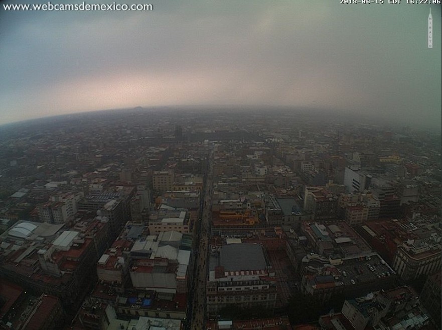 Ya llueve en algunos puntos de la CdMx y se pronostica además caída de granizo. (Twitter | @webcamsdemexico)